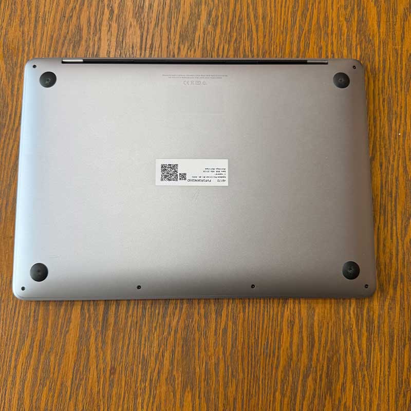 Apple MacBook Pro 2020 (Used) Apple M1 Chip 8GB RAM 256GB SSD 13.3" Inches Retina Display | 116 Cycles | Grey - Code: RNMB0040