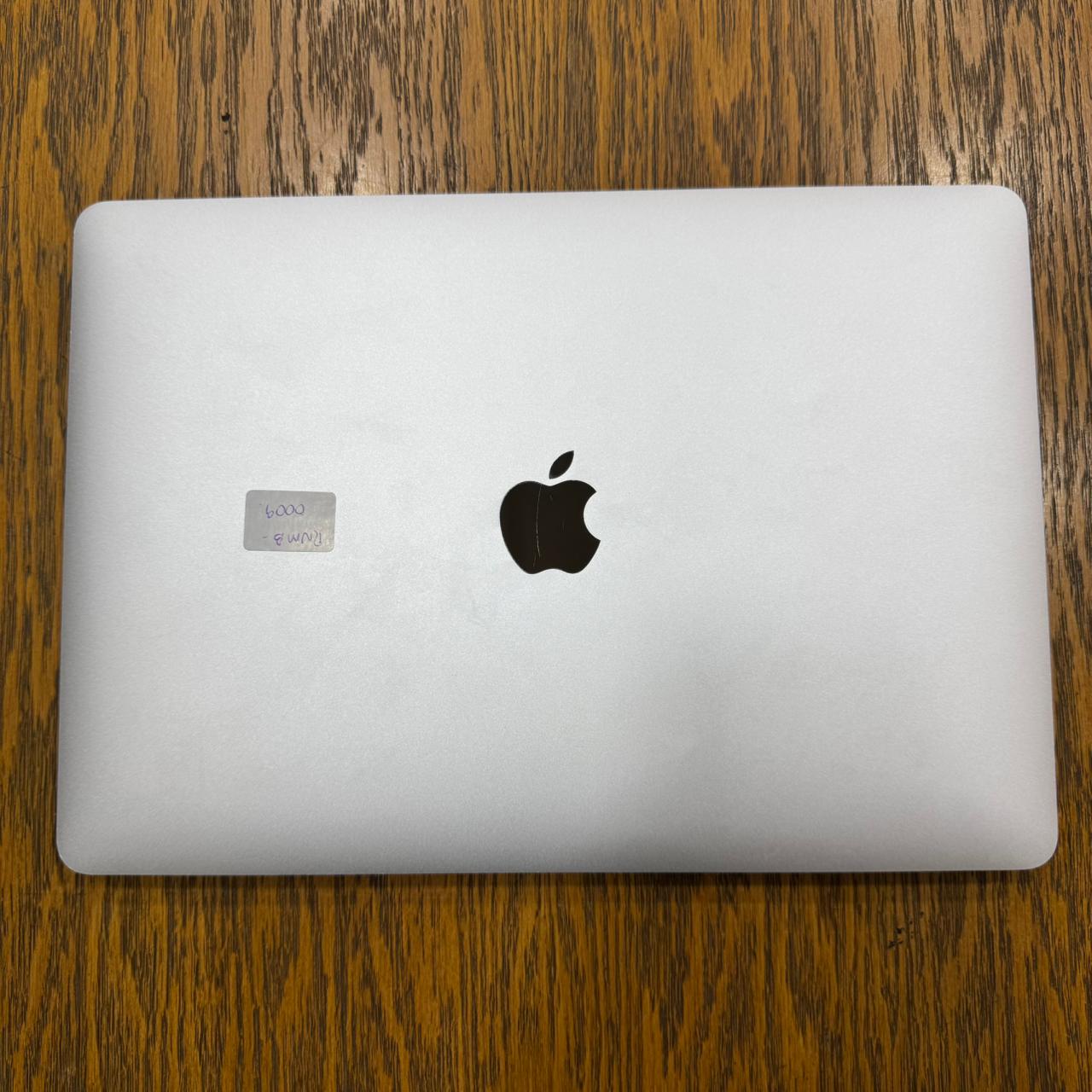 Apple MacBook Air 2020 (Used) Apple M1 Chip 8GB RAM 256GB SSD 13.3" Inches Retina Display | 603 Cycles | Silver - Code: RNMB0009