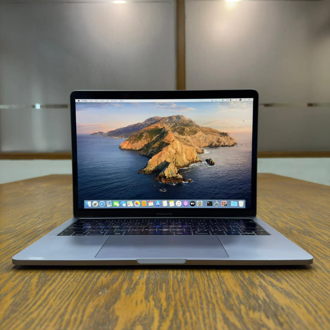 Apple MacBook Pro 2019 (Used) Intel Core i5 8GB RAM 256GB SSD 13.3" Inches Retina Display | 113 Cycles | Space Grey - Code: RNMB0021