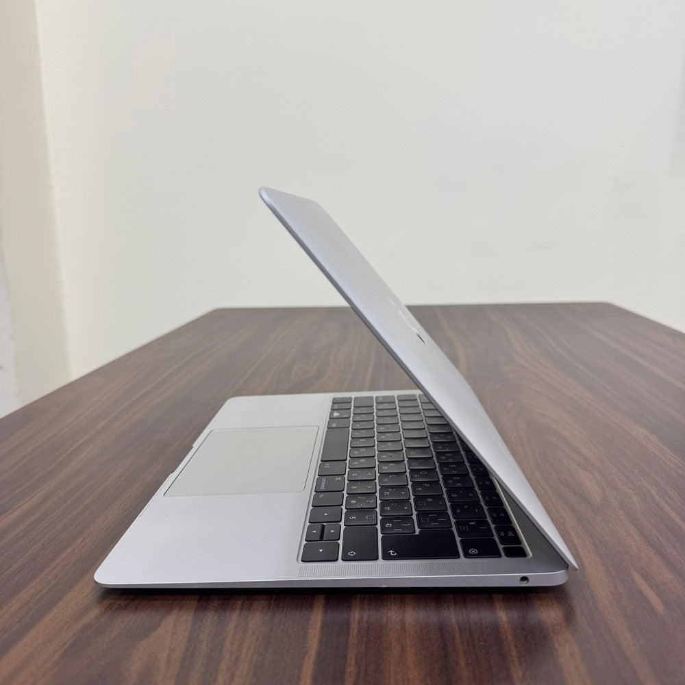 Apple MacBook Air 2018 (Used) Intel Core i5 8GB RAM 256GB SSD 13.3" Inches Retina Display | 929 Cycles | Silver - Code: RNMB0012