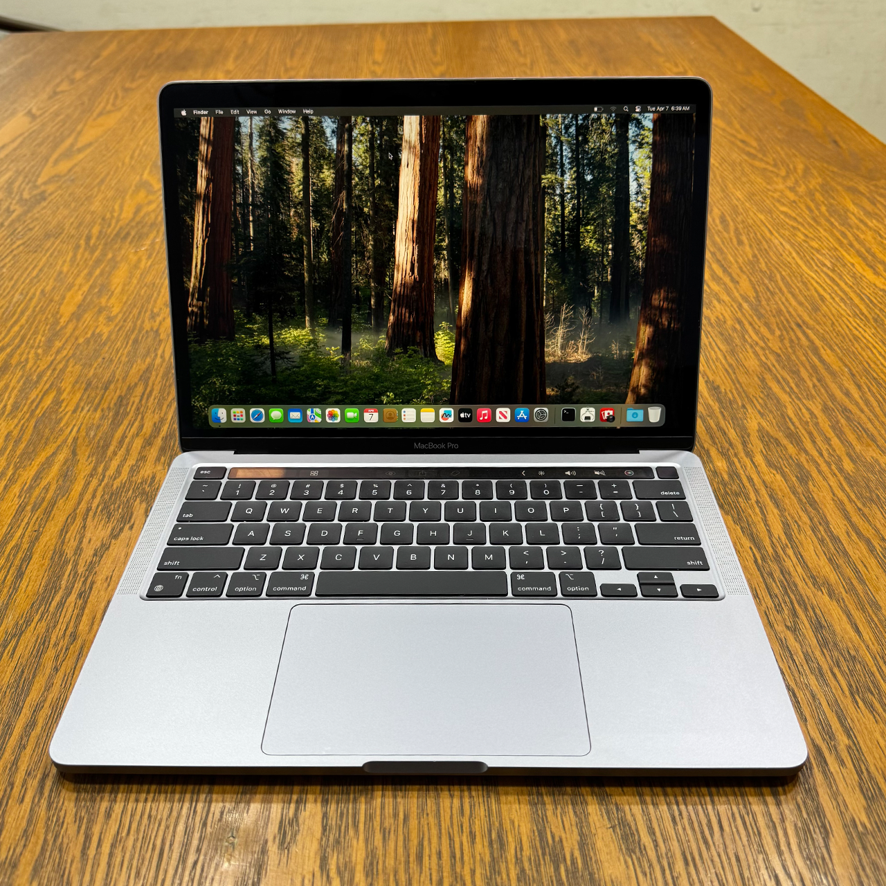 Apple MacBook Pro 2020 (Used) Apple M1 Chip 8GB RAM 256GB SSD 13.3" Inches Retina Display | 122 Cycles | Grey - Code: RNMB0044