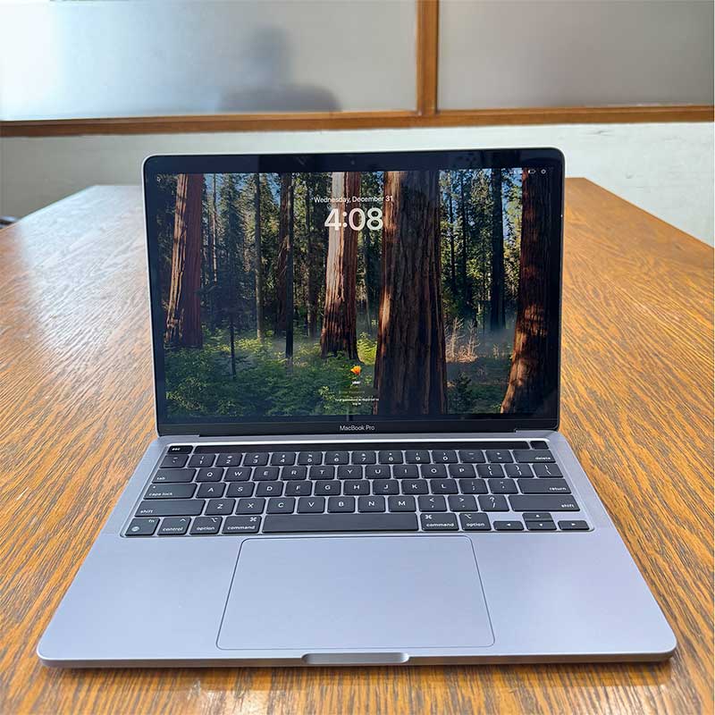 Apple MacBook Pro 2020 (Used) Apple M1 Chip 8GB RAM 256GB SSD 13.3" Inches Retina Display | 215 Cycles | Grey - Code: RNMB0034