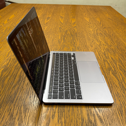 Apple MacBook Pro 2020 (Used) Apple M1 Chip 8GB RAM 256GB SSD 13.3" Inches Retina Display | 52 Cycles | Grey - Code: RNMB0049