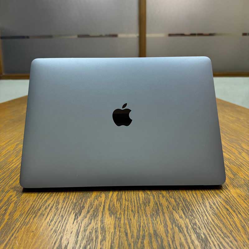 Apple MacBook Pro 2019 (Used) Intel Core i5 8GB RAM 256GB SSD 13.3" Inches Retina Display | 241 Cycles | Space Grey - Code: RNMB0008