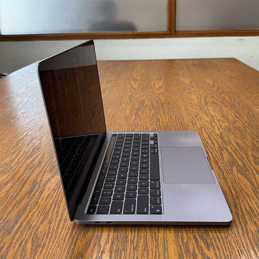 Apple MacBook Pro 2020 (Used) Apple M1 Chip 8GB RAM 256GB SSD 13.3" Inches Retina Display | 215 Cycles | Grey - Code: RNMB0034