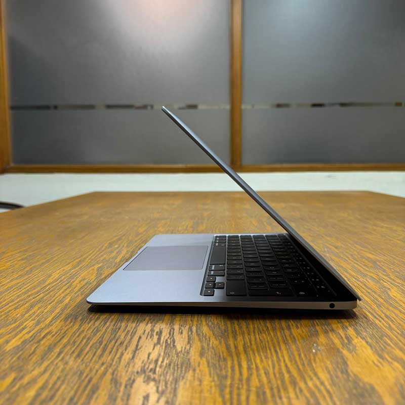 Apple MacBook Air 2020 (Used) Intel Core i7 16GB RAM 512GB SSD 13.3" Inches Retina Display | 244 Cycles | Space Grey - Code: RNMB0014