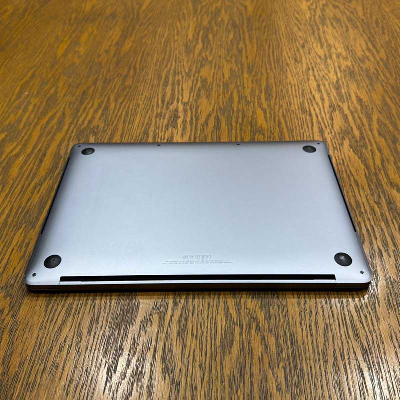 Apple MacBook Pro 2018 (Used) Intel Core i5 8GB RAM 512GB SSD 13.3" Inches Retina Display | Space Grey - Code: RNMB0005