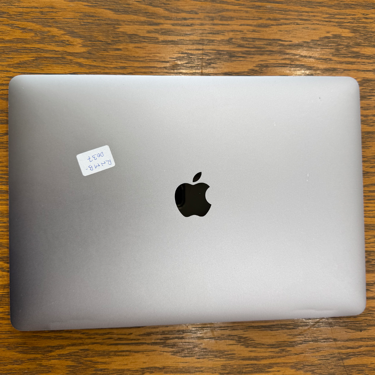Apple MacBook Pro 2020 (Used) Apple M1 Chip 8GB RAM 256GB SSD 13.3" Inches Retina Display | 147 Cycles | Grey- Code: RNMB0037