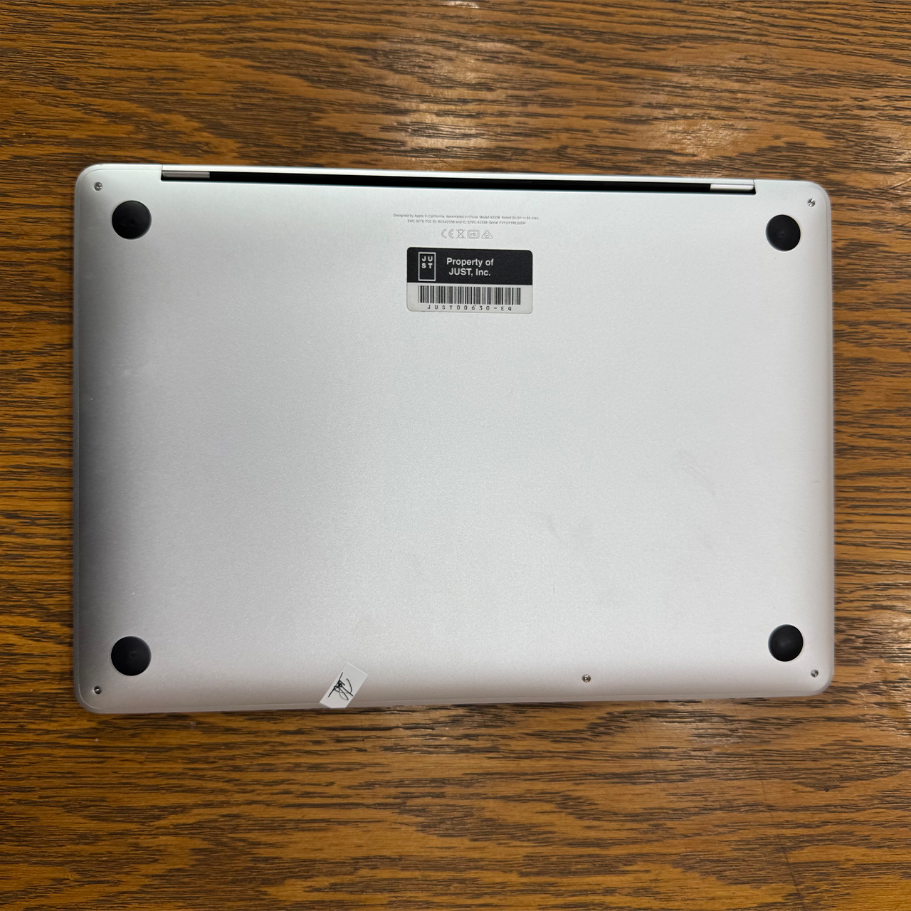 Apple MacBook Pro 2020 (Used) Apple M1 Chip 8GB RAM 512GB SSD 13.3" Inches Retina Display | 36 Cycles | Silver - Code: RNMB0038